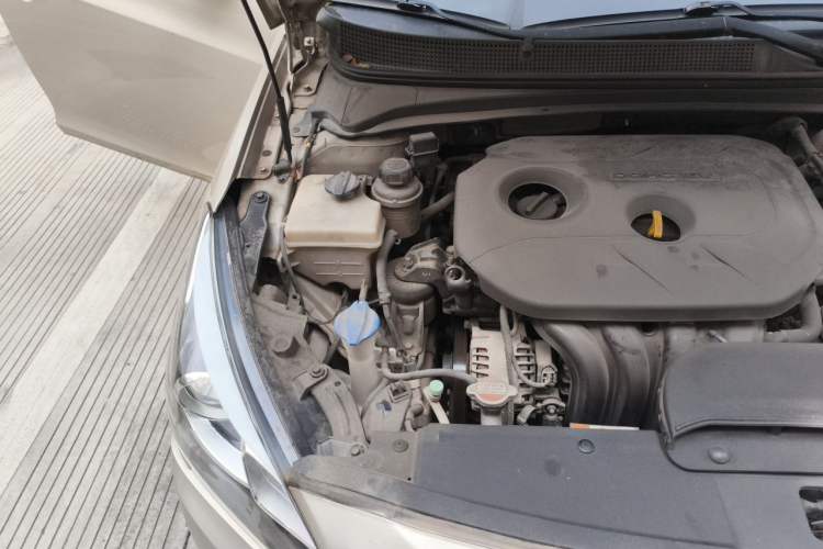 Used Hyundai Mistra 2014 1.8L Automatic Smart GLS Engine Bay Right
