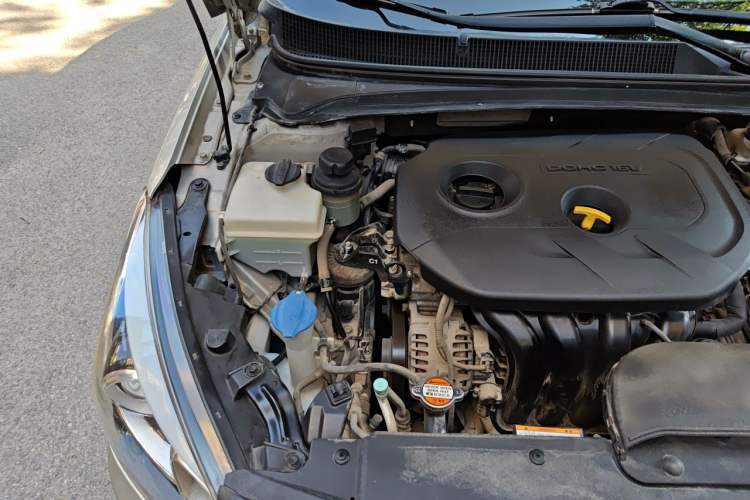 Used Hyundai Mistra 2014 1.8L Automatic Smart GLS Engine Bay Right