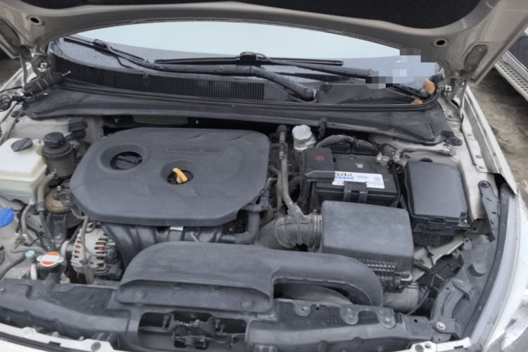 Used Hyundai Mistra 2014 1.8L Automatic Smart GLS Engine Bay