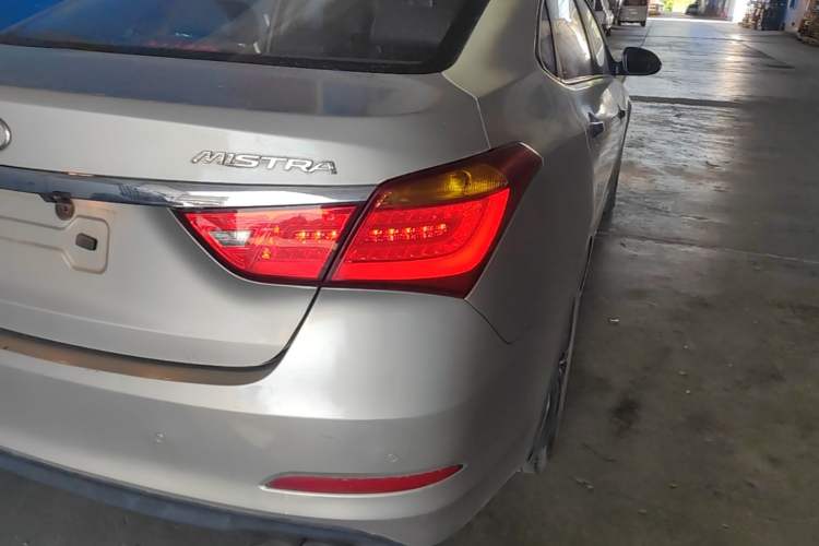Used Hyundai Mistra 2014 1.8L Automatic Deluxe DLX Model Exterior 3