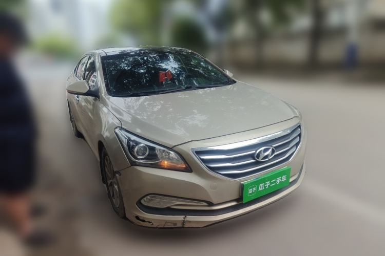 Used Hyundai Mistra 2014 1.8L Automatic Smart GLS Front Right 45 Deg
