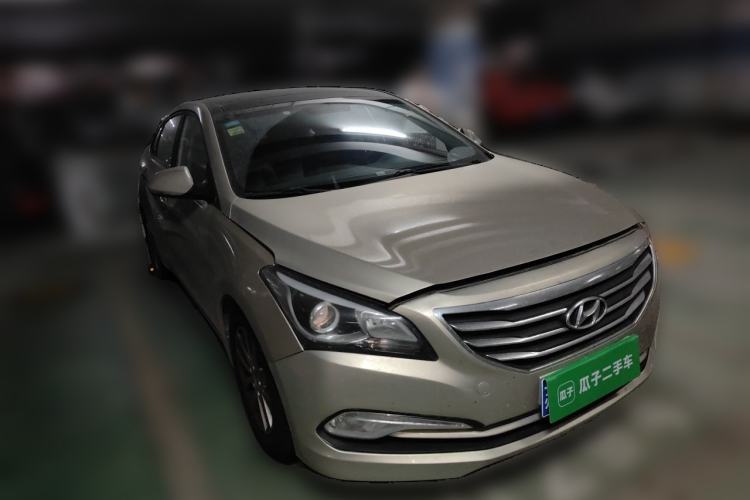 Used Hyundai Mistra 2014 1.8L Automatic Smart GLS Front Right 45 Deg