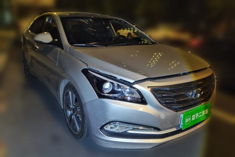 Used Hyundai Mistra 2014 1.8L Automatic Smart GLS Front Right 45 Deg