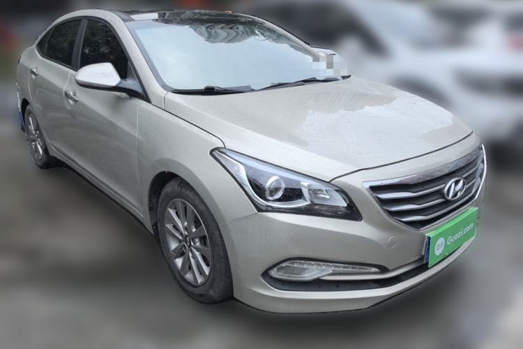 Used Hyundai Mistra 2014 1.8L Automatic Smart GLS Front Right 45 Deg