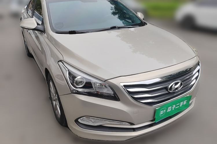 Used Hyundai Mistra 2014 1.8L Automatic Smart GLS Front Right 45 Deg