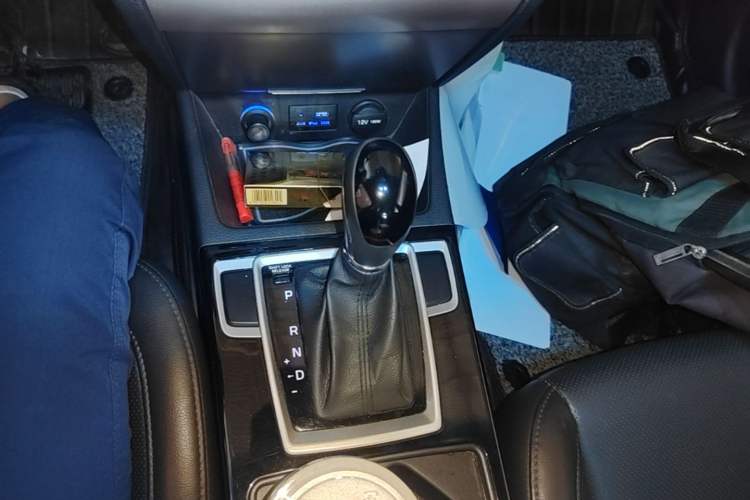 Used Hyundai Mistra 2014 1.8L Automatic Deluxe DLX Model Gear Lever