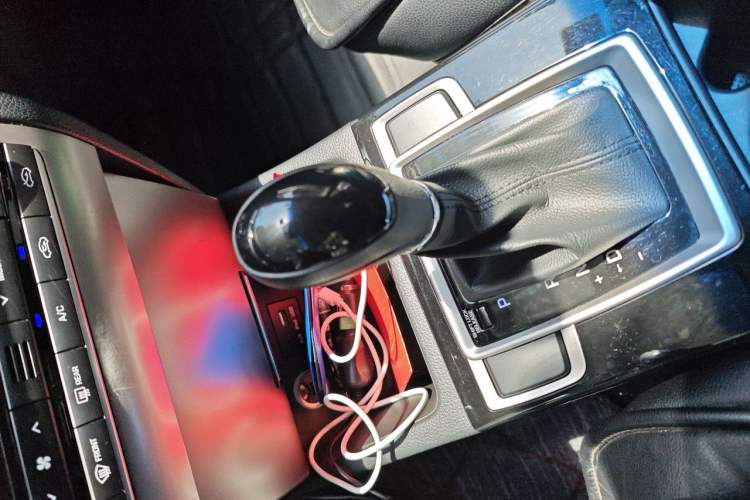 Used Hyundai Mistra 2014 1.8L Automatic Smart GLS Gear Lever