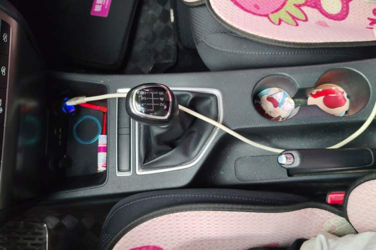 Used Hyundai Mistra 2014 1.8L Manual Comfort GL Model Gear Lever