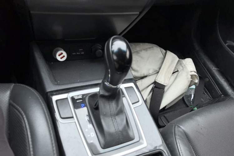 Used Hyundai Mistra 2014 1.8L Automatic Smart GLS Gear Lever