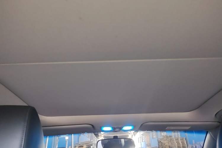 Used Hyundai Mistra 2014 1.8L Automatic Deluxe DLX Model Headliner