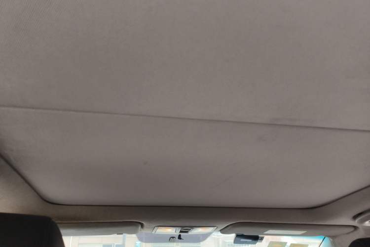 Used Hyundai Mistra 2014 1.8L Automatic Smart GLS Headliner