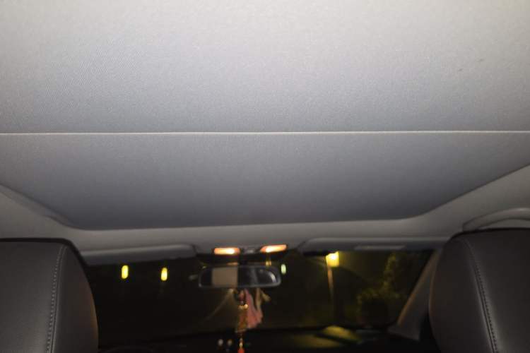 Used Hyundai Mistra 2014 1.8L Automatic Deluxe DLX Model Headliner