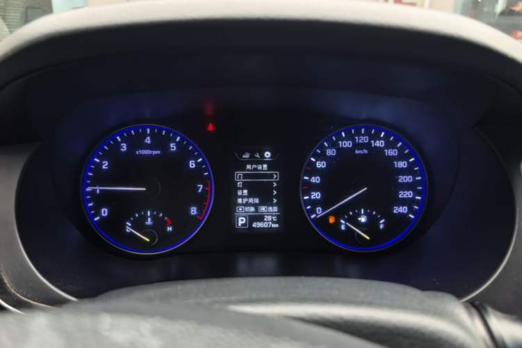 Used Hyundai Mistra 2014 1.8L Automatic Smart GLS Instrument Cluster