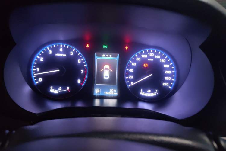 Used Hyundai Mistra 2014 1.8L Automatic Deluxe DLX Model Instrument Cluster