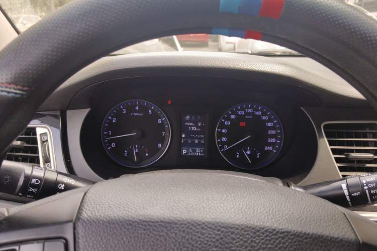 Used Hyundai Mistra 2014 1.8L Automatic Smart GLS Instrument Cluster