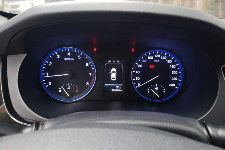 Used Hyundai Mistra 2014 1.8L Manual Comfort GL Model Instrument Cluster