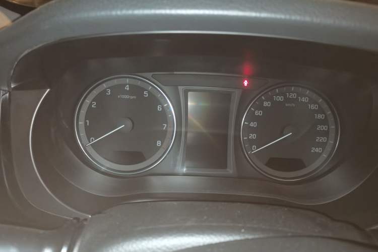Used Hyundai Mistra 2014 1.8L Automatic Smart GLS Instrument Cluster