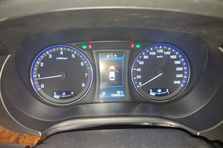 Used Hyundai Mistra 2014 1.8L Automatic Deluxe DLX Model Instrument Cluster