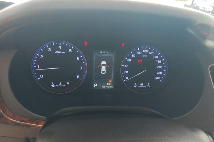 Used Hyundai Mistra 2014 1.8L Automatic Deluxe DLX Model Instrument Cluster