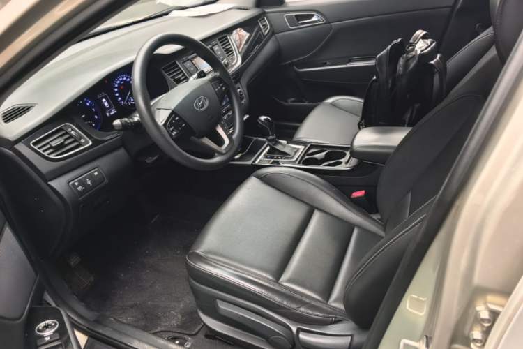 Used Hyundai Mistra 2014 1.8L Automatic Smart GLS Left Front Seat