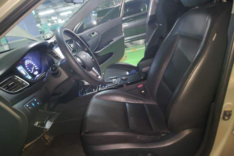 Used Hyundai Mistra 2014 1.8L Automatic Deluxe DLX Model Left Front Seat