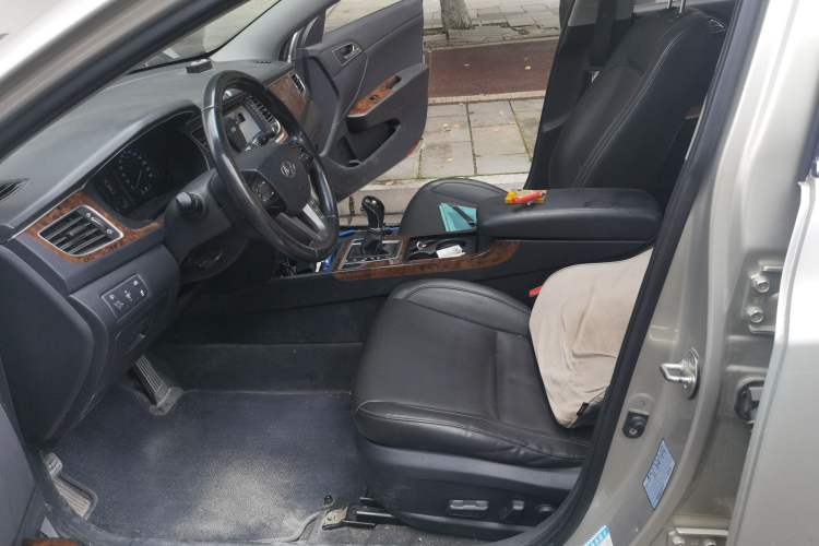 Used Hyundai Mistra 2014 1.8L Automatic Deluxe DLX Model Left Front Seat