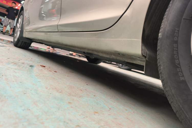 Used Hyundai Mistra 2014 1.8L Automatic Smart GLS Left Side Sill