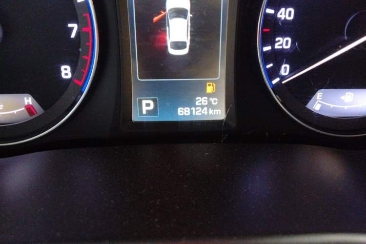 Used Hyundai Mistra 2014 1.8L Automatic Deluxe DLX Model Odometer Close Up