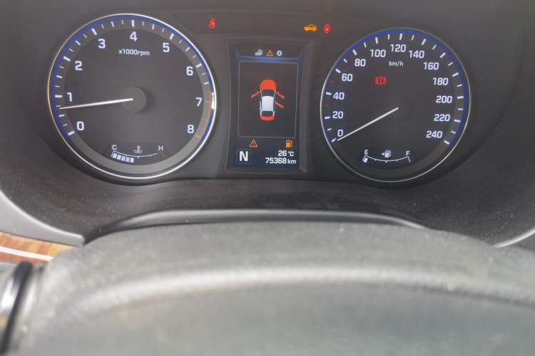 Used Hyundai Mistra 2014 1.8L Automatic Deluxe DLX Model Odometer Close Up