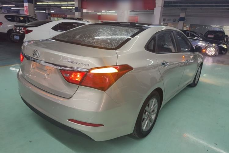 Used Hyundai Mistra 2014 1.8L Automatic Smart GLS Rear Right 45 Deg