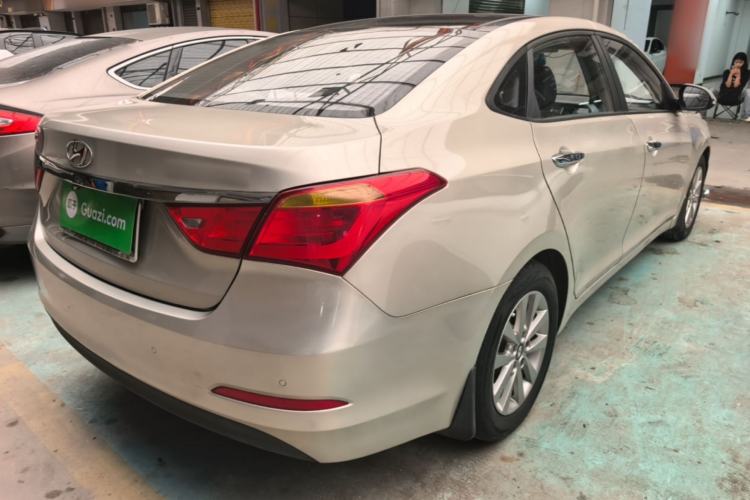 Used Hyundai Mistra 2014 1.8L Automatic Smart GLS Rear Right 45 Deg