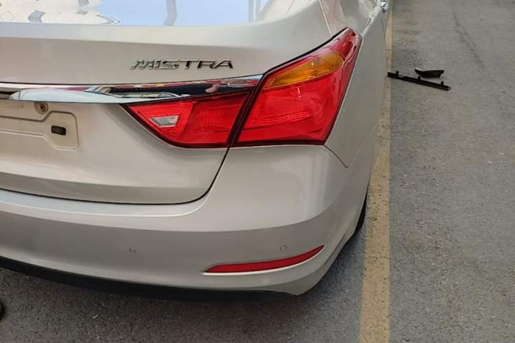 Used Hyundai Mistra 2014 1.8L Automatic Smart GLS Right Rear Taillight