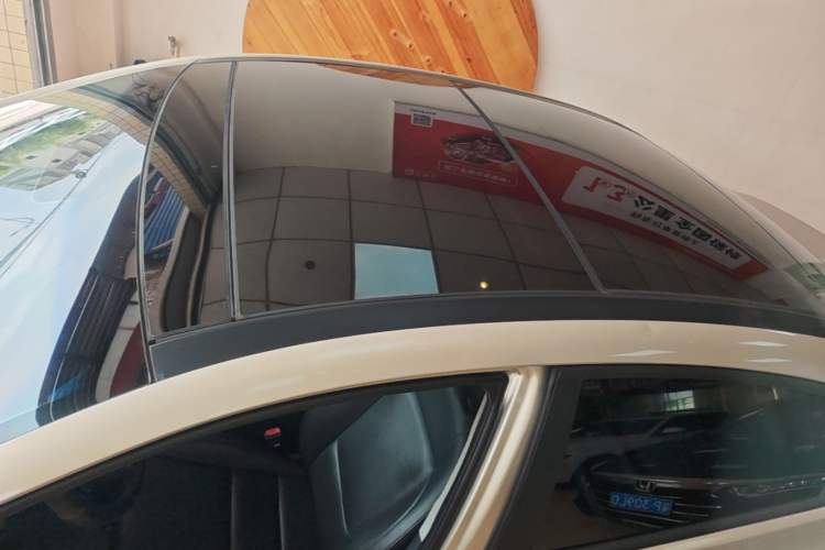 Used Hyundai Mistra 2014 1.8L Automatic Deluxe DLX Model Roof
