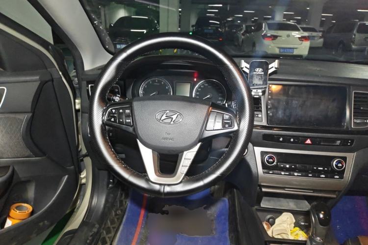 Used Hyundai Mistra 2014 1.8L Automatic Deluxe DLX Model Steering Wheel