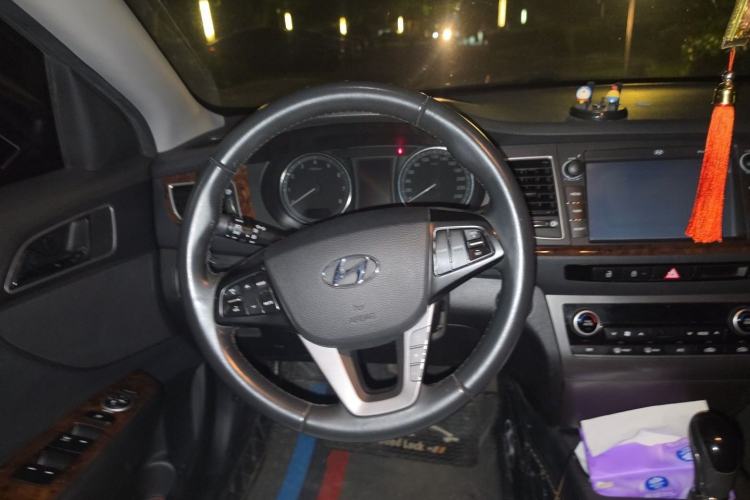 Used Hyundai Mistra 2014 1.8L Automatic Deluxe DLX Model Steering Wheel