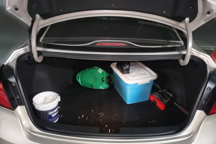 Used Hyundai Mistra 2014 1.8L Automatic Deluxe DLX Model Trunk