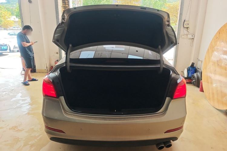 Used Hyundai Mistra 2014 1.8L Automatic Deluxe DLX Model Trunk