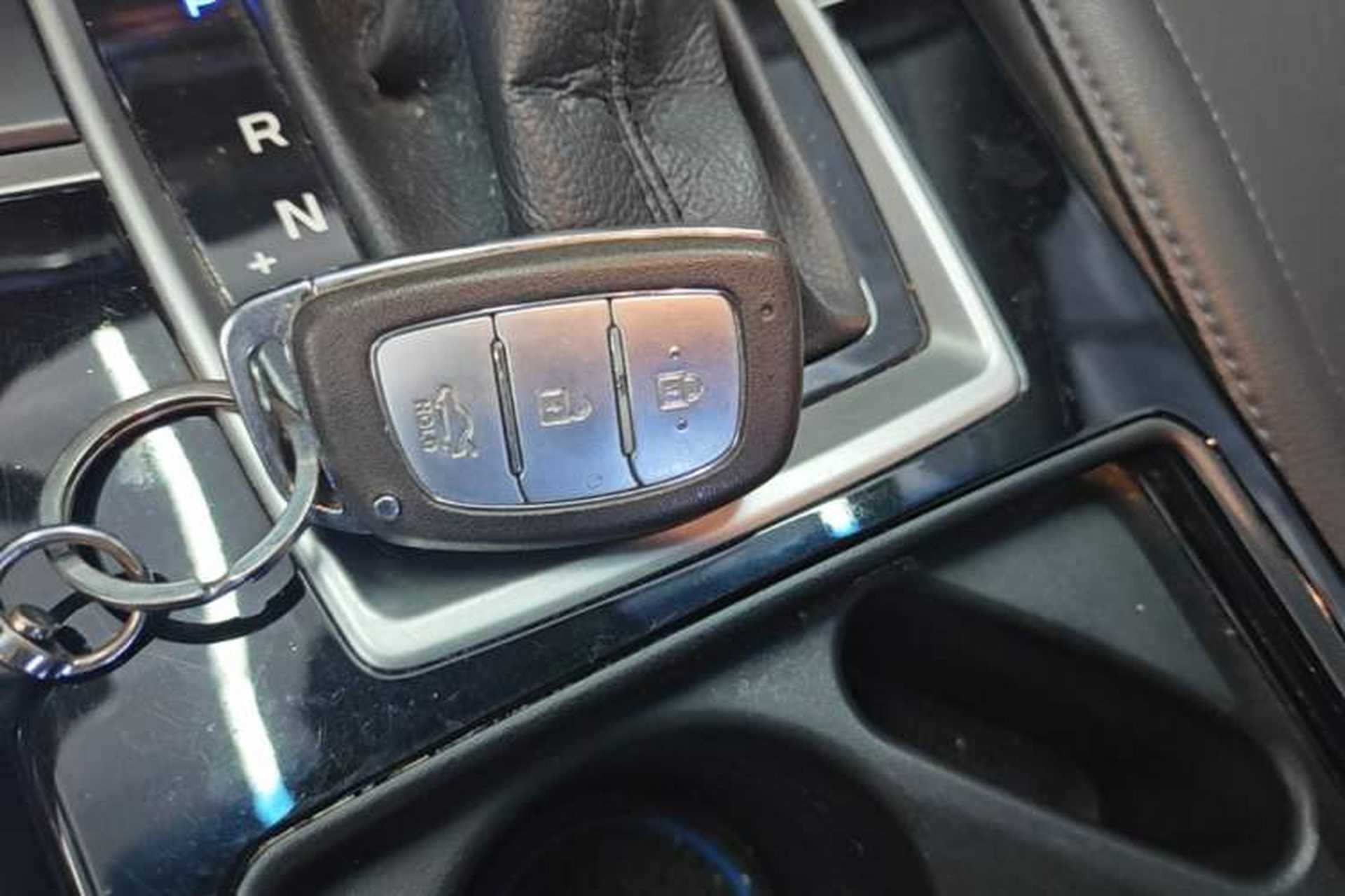 Used Hyundai Mistra 2014 1.8L Automatic Smart GLS Vehicle Key