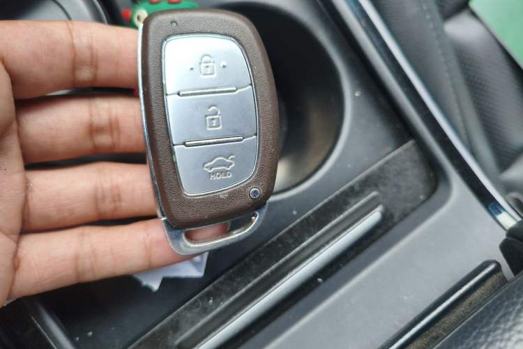 Used Hyundai Mistra 2014 1.8L Automatic Smart GLS Vehicle Key