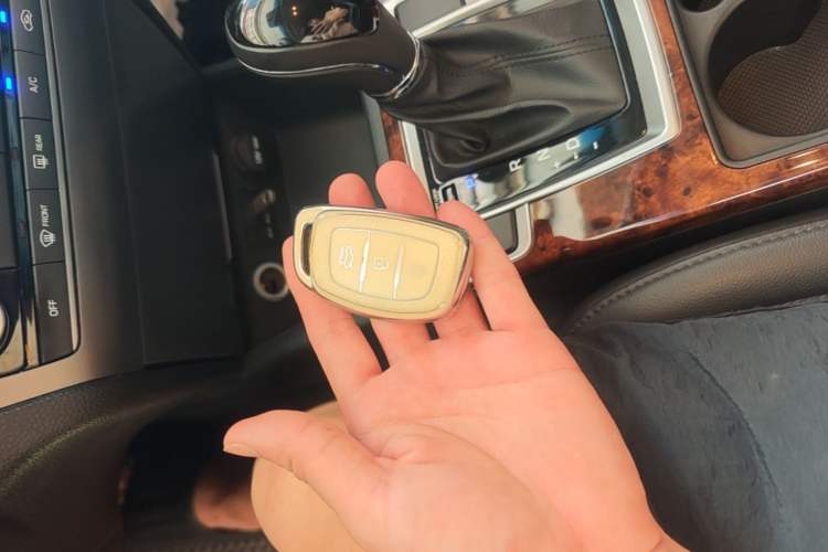 Used Hyundai Mistra 2014 1.8L Automatic Deluxe DLX Model Vehicle Key