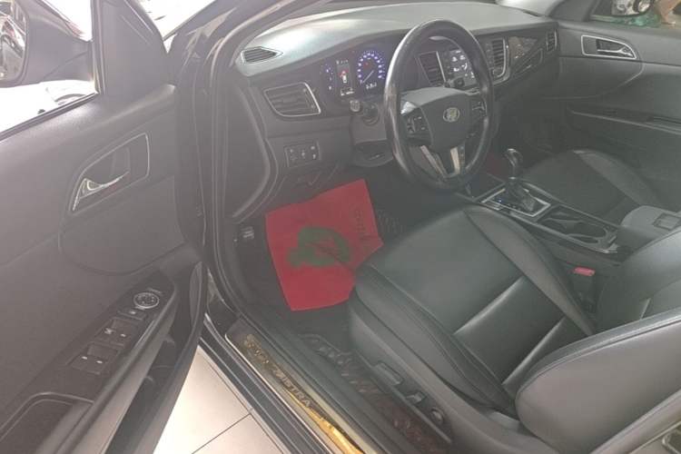 Used Hyundai Mistra 2016 1.8L Automatic Deluxe DLX Model Driver Seat