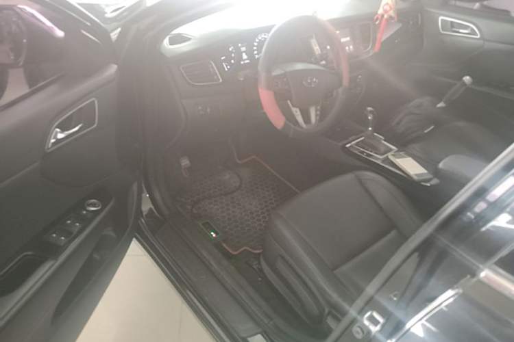 Used Hyundai Mistra 2016 1.8L Automatic Smart GLS Driver Seat