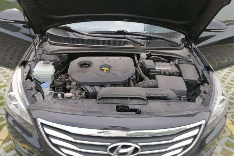 Used Hyundai Mistra 2016 1.8L Automatic Smart GLS Engine Bay