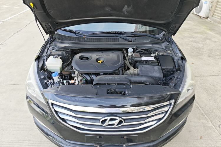 Used Hyundai Mistra 2016 1.8L Automatic Smart GLS Engine Bay