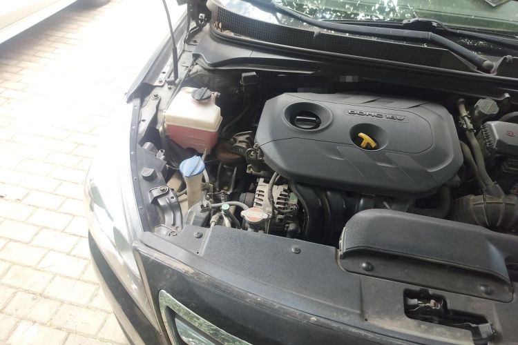 Used Hyundai Mistra 2016 1.8L Automatic Deluxe DLX Model Engine Bay Right