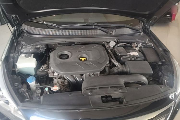 Used Hyundai Mistra 2016 1.8L Automatic Smart GLS Engine Bay