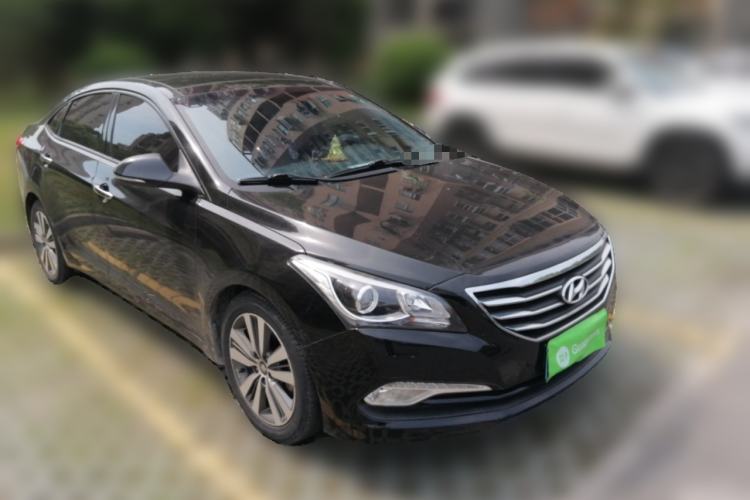 Used Hyundai Mistra 2016 1.8L Automatic Smart GLS Front Right 45 Deg