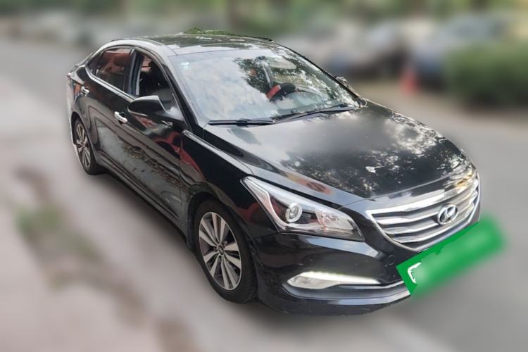 Used Hyundai Mistra 2016 1.8L Automatic Smart GLS Front Right 45 Deg