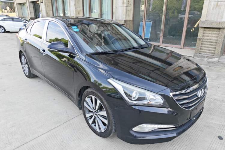 Used Hyundai Mistra 2016 1.8L Automatic Smart GLS Front Right 45 Deg