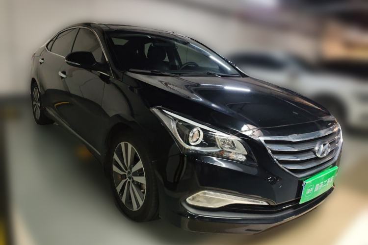 Used Hyundai Mistra 2016 1.8L Automatic Smart GLS Front Right 45 Deg
